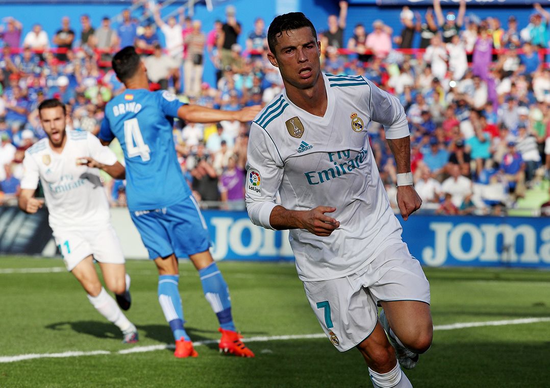 O craque português marcou o segundo gol na vitória por 2 a 1