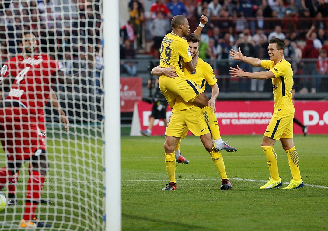 Equipe de Paris venceu por 2 a 1, fora de casa, pela nona rodada do Campeonato Francês