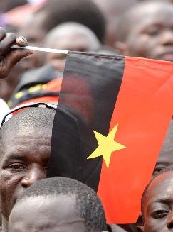 O candidato do MPLA a Presidente da República, João Lourenço, falava hoje, quarta-feira, num encontro com antigos combatentes