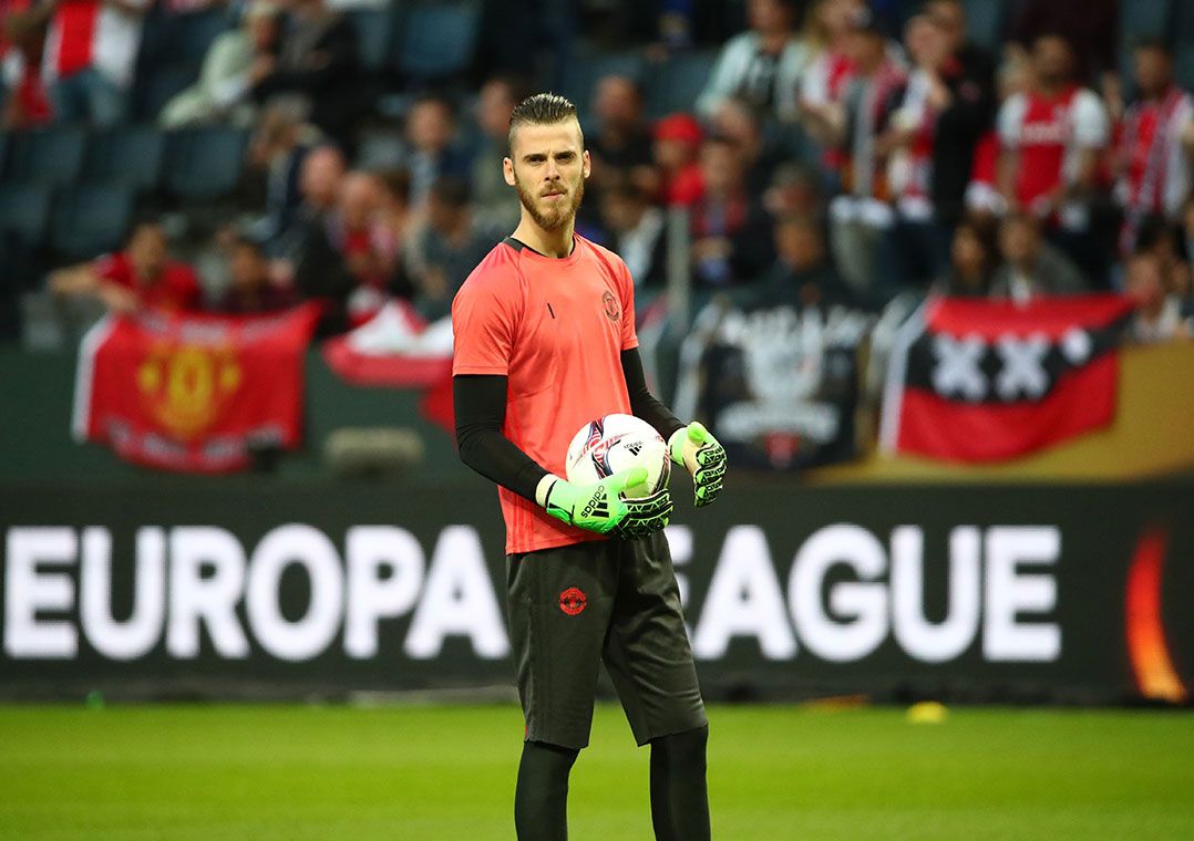 Negociação com arqueiro do Manchester United melou; Luca, de apenas 19 anos, é forte candidato a ocupar a vaga de terceiro goleiro