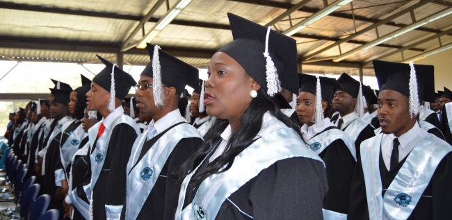 NHAMBIU EXORTA GRADUADOS DO ISRI A PROMOVER DIPLOMACIA E ADMINISTRAÇÃO PÚBLICA MOÇAMBICANAS