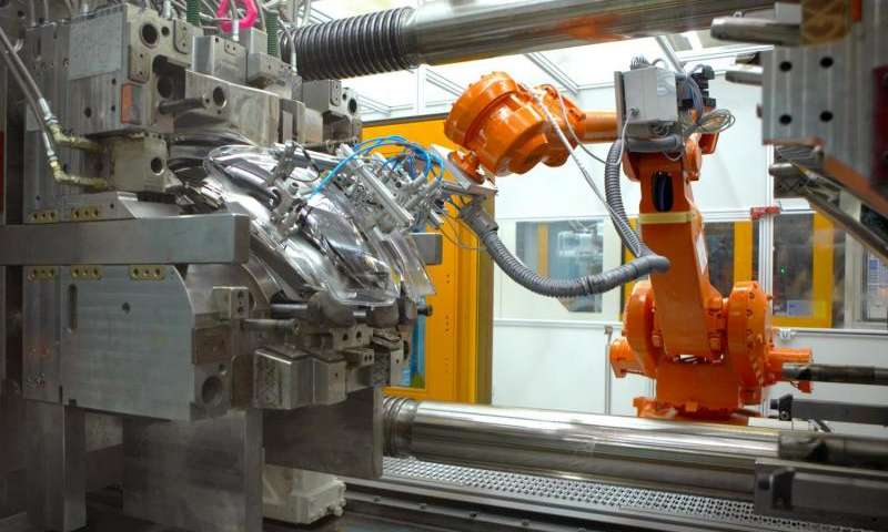 Sensores, dados e analisa toda a ajuda para dar um aviso prévio de situações críticas em desenvolvimento em linhas de produção. Isso pode reduzir o tempo de inatividade em 50 por cento.