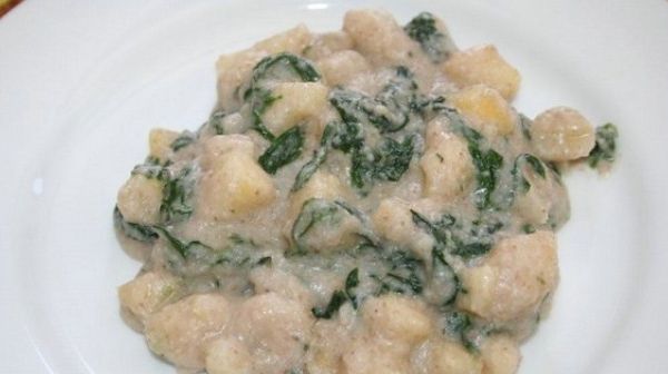 Para sobremesa no Norte come-se muito Cashews e pode servir para fazer bebidas alcóolicas.