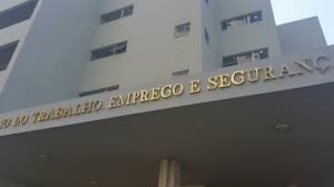 MITESS VAI REVER LEI DE TRABALHO
