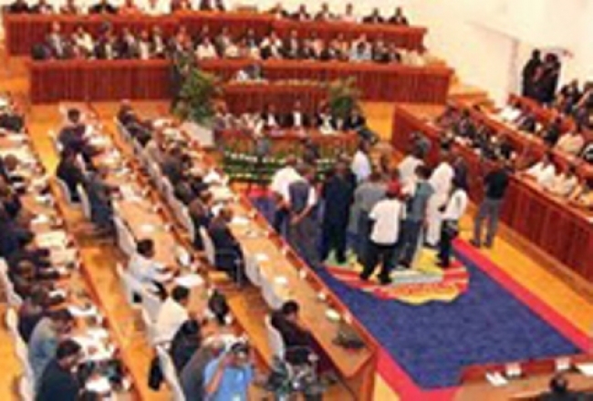 PARLAMENTO APROVA PROPOSTA DE LEI QUE ALTERA O CÓDIGO DO IRPS