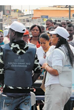 Eleições/2017: CNE instaura inquérito a comissários