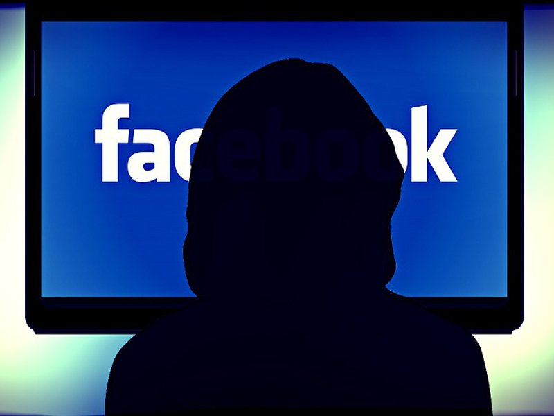 Facebook está a tornar mais simples a eliminação dos seus dados