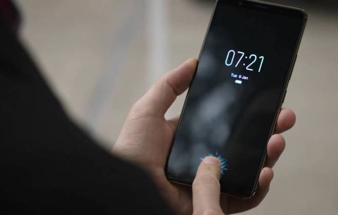 Vivo adianta-se à indústria e lança smartphone com leitor de impressões digitais no ecrã