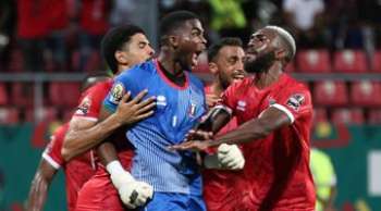 Golos de Ganet levam Guiné Equatorial às oitavas de final