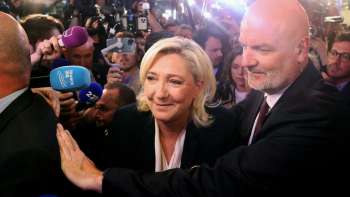 Presidenciais francesas : le Pen derrotada pela segunda vez às portas do Eliseu