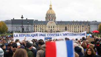 França : manifestação contra o anti-semitismo realiza-se em Paris