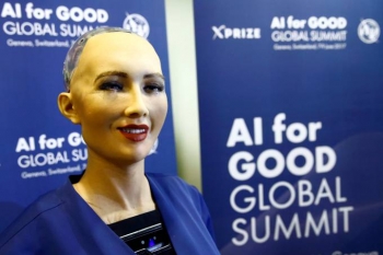 Este robô é a atração principal da conferência organizada nesta semana pela ONU sobre os benefícios da inteligência artificial para a humanidade