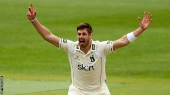 "Sou grato a Inglaterra para a oportunidade de jogar cricket teste", disse Rankin, 31.